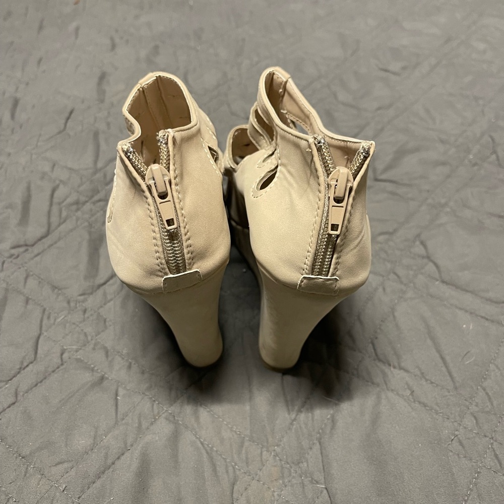 Wedges - Picture 4 of 6